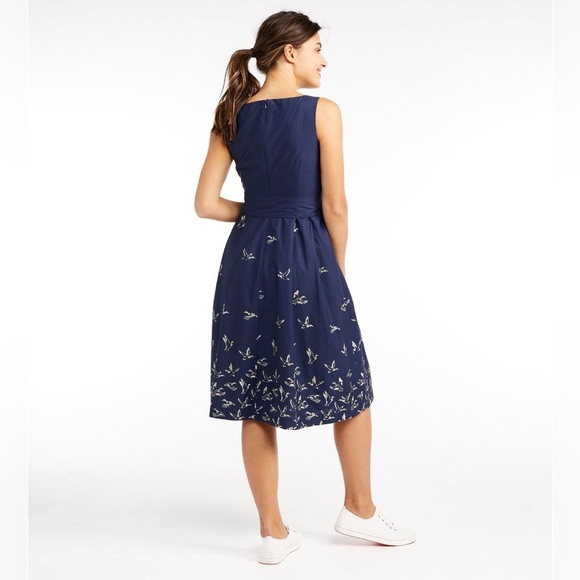 L.L. Bean Signature Blue Sleeveless Fit & Flare Midi Dress w/ Bird Print Size 0 - Picture 2 of 16